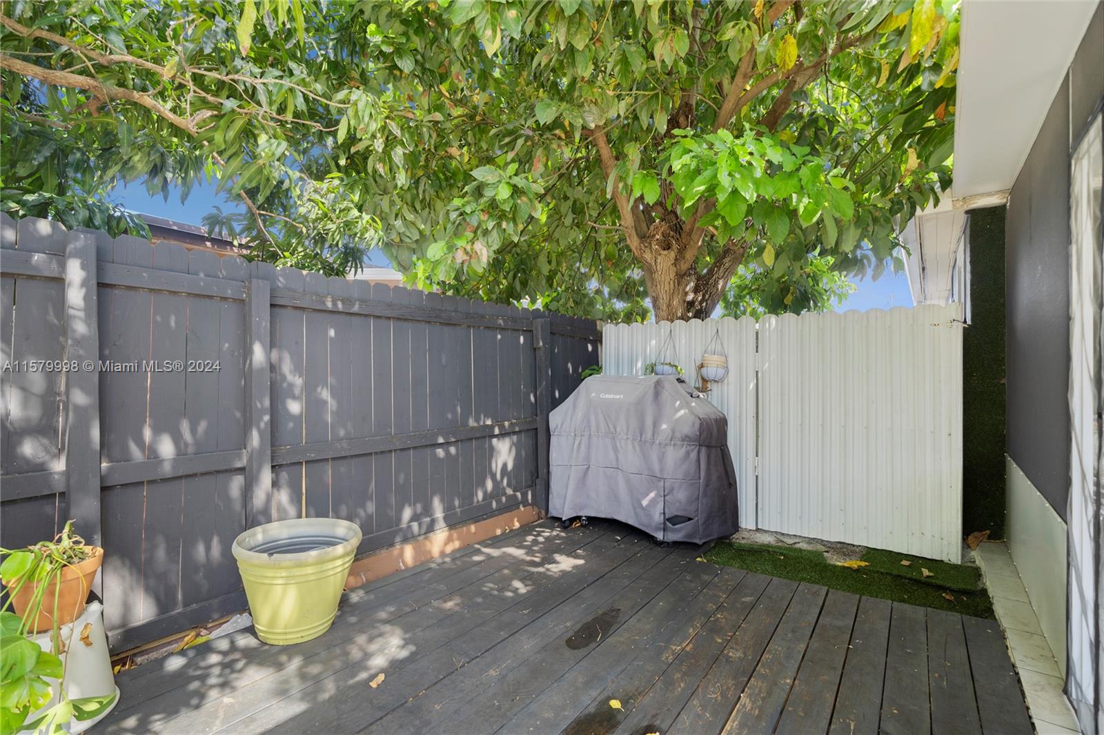 ORANGE ESTS - Residential