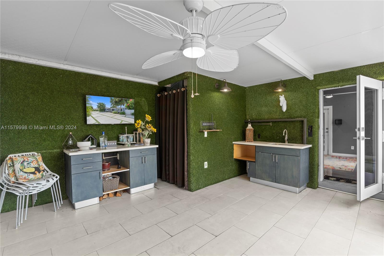 ORANGE ESTS - Residential
