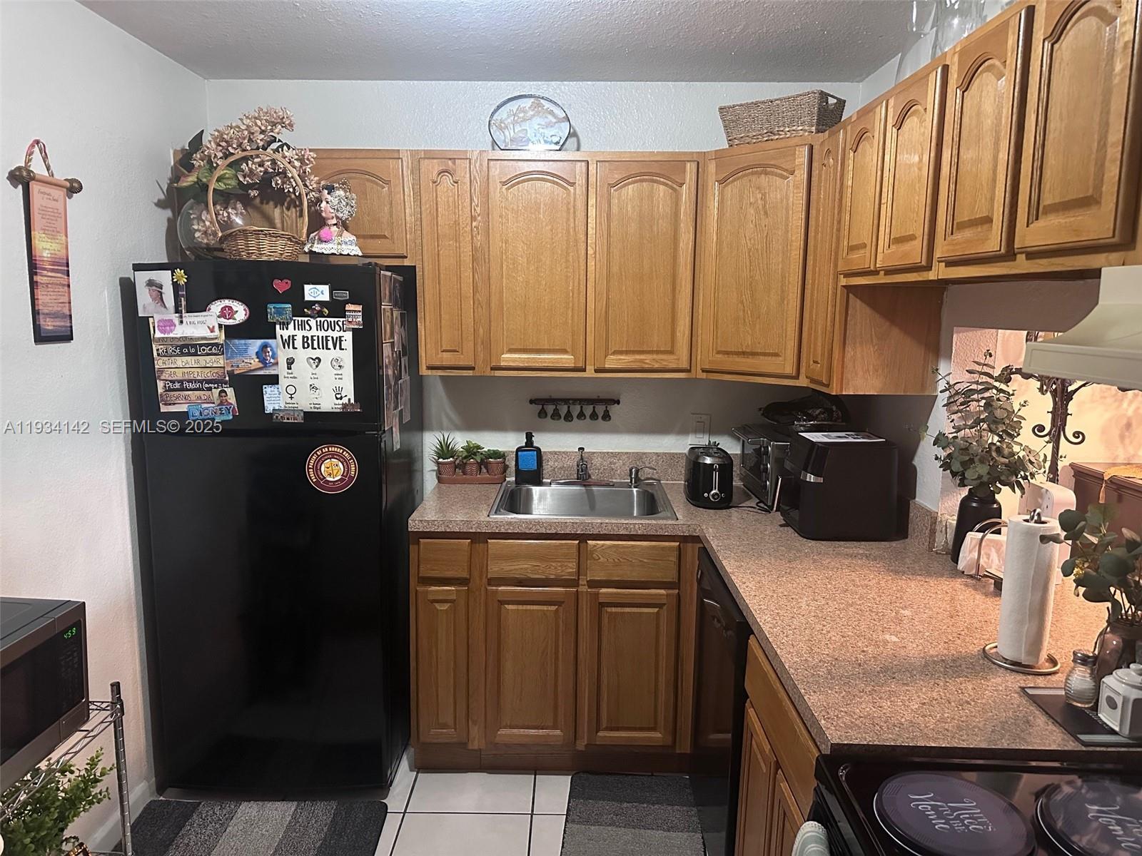 PUERTA DEL SOL CONDO - Residential