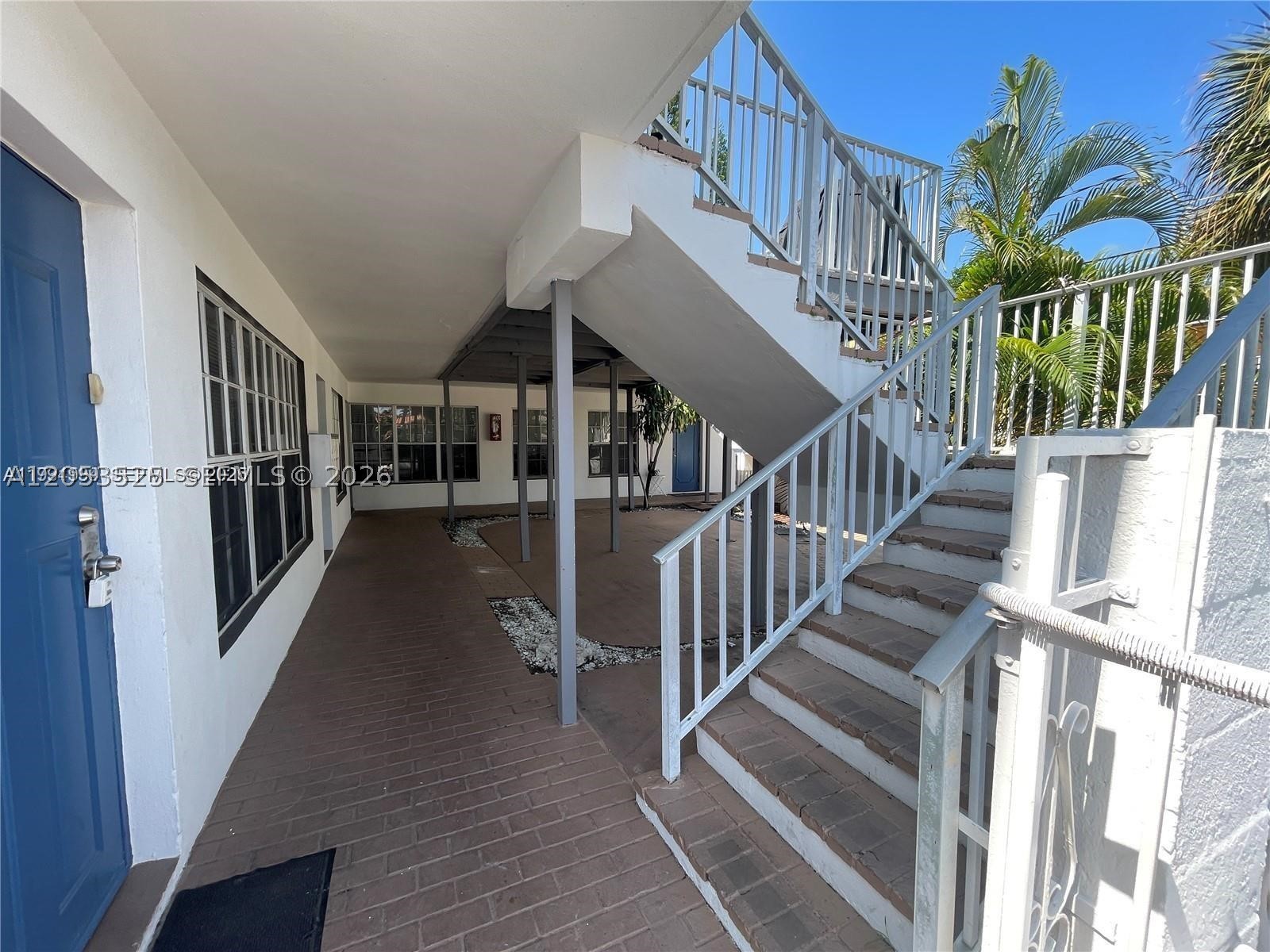 CORAL RIDGE ISLES - Residential Lease