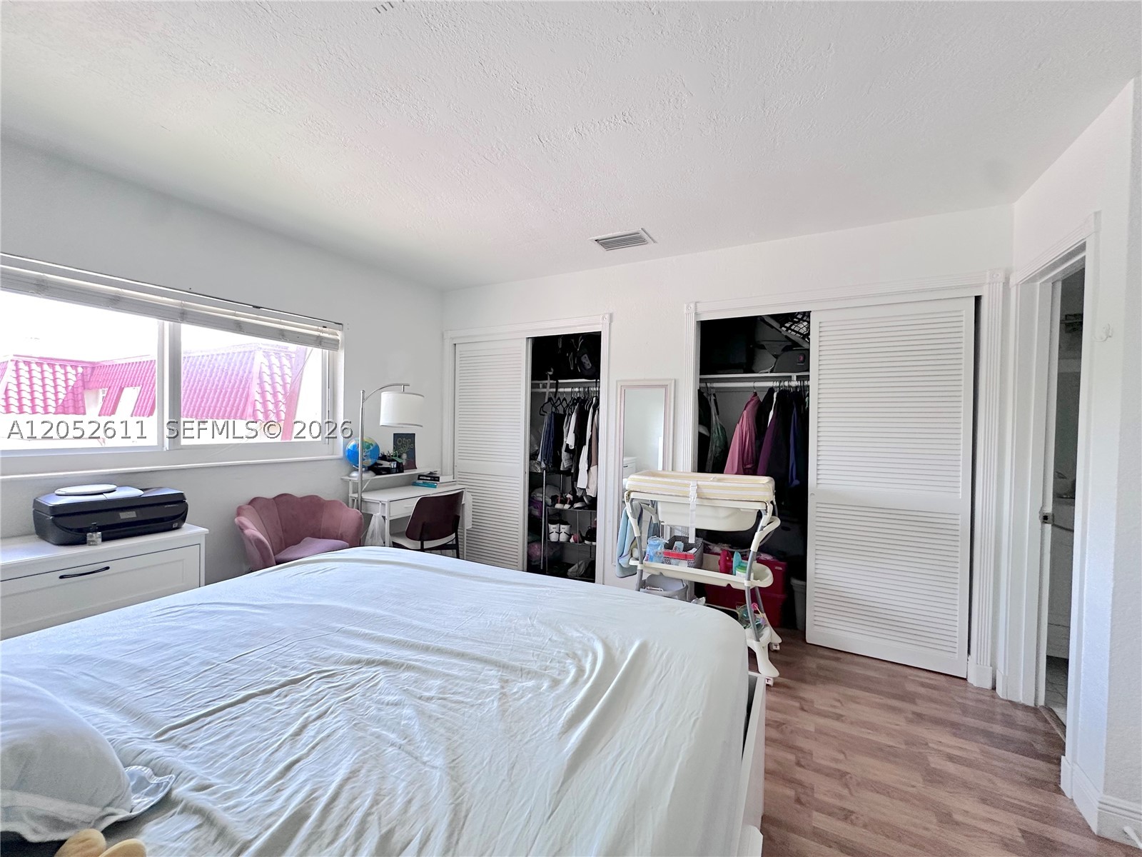 VILLAS OF PINECREST CONDO - Residential Lease