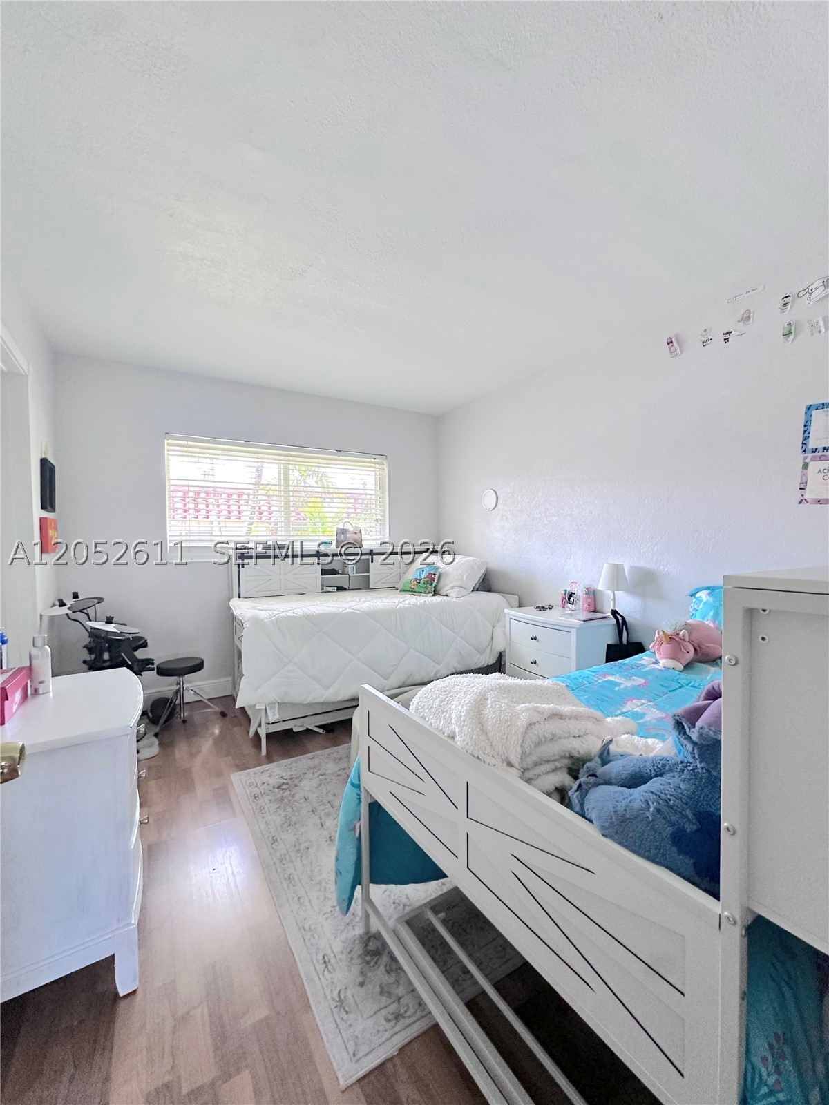 VILLAS OF PINECREST CONDO - Residential Lease