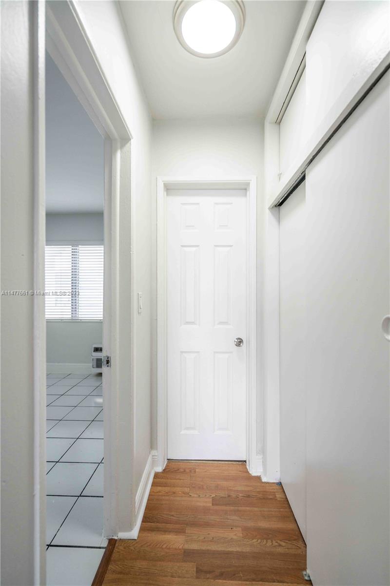 HARBOR ISLAND - Residential Lease