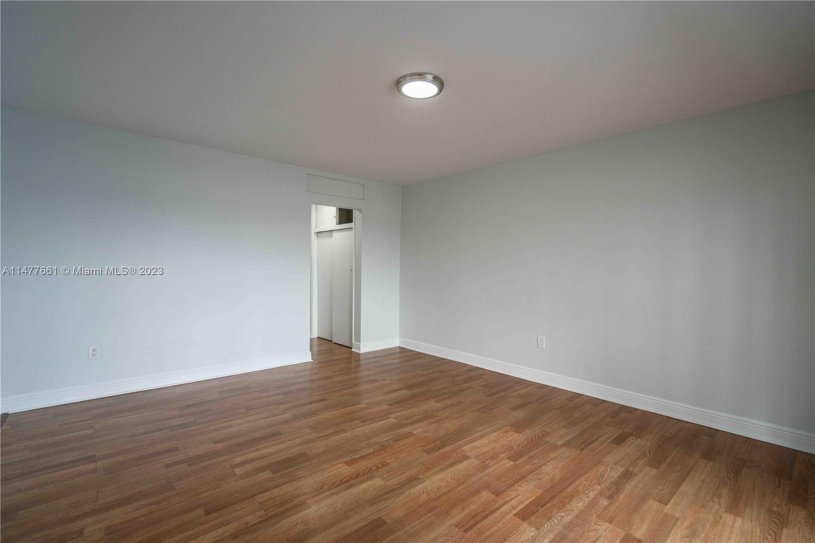 HARBOR ISLAND - Residential Lease