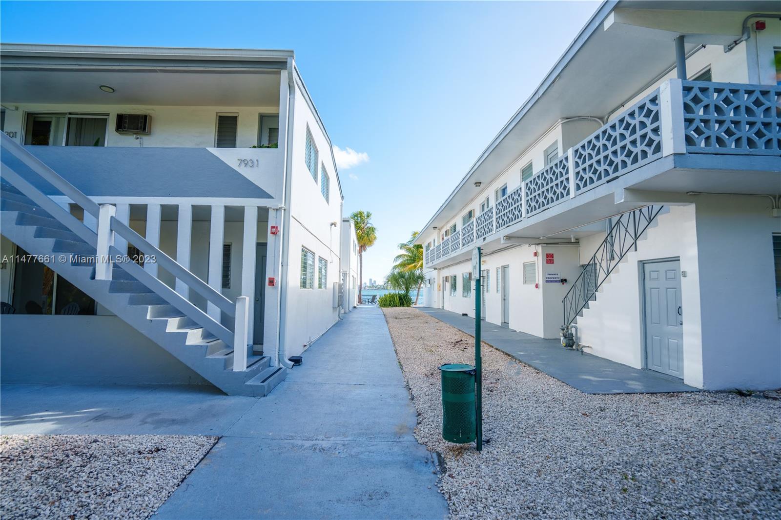 HARBOR ISLAND - Residential Lease