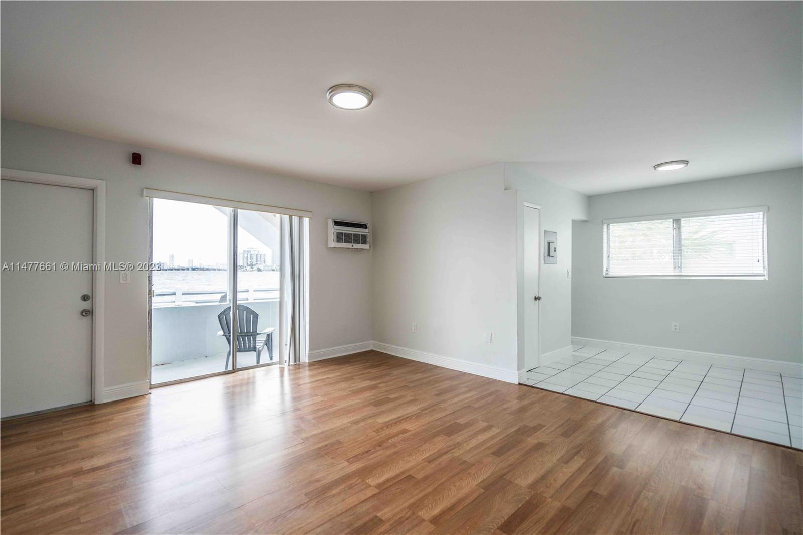 HARBOR ISLAND - Residential Lease