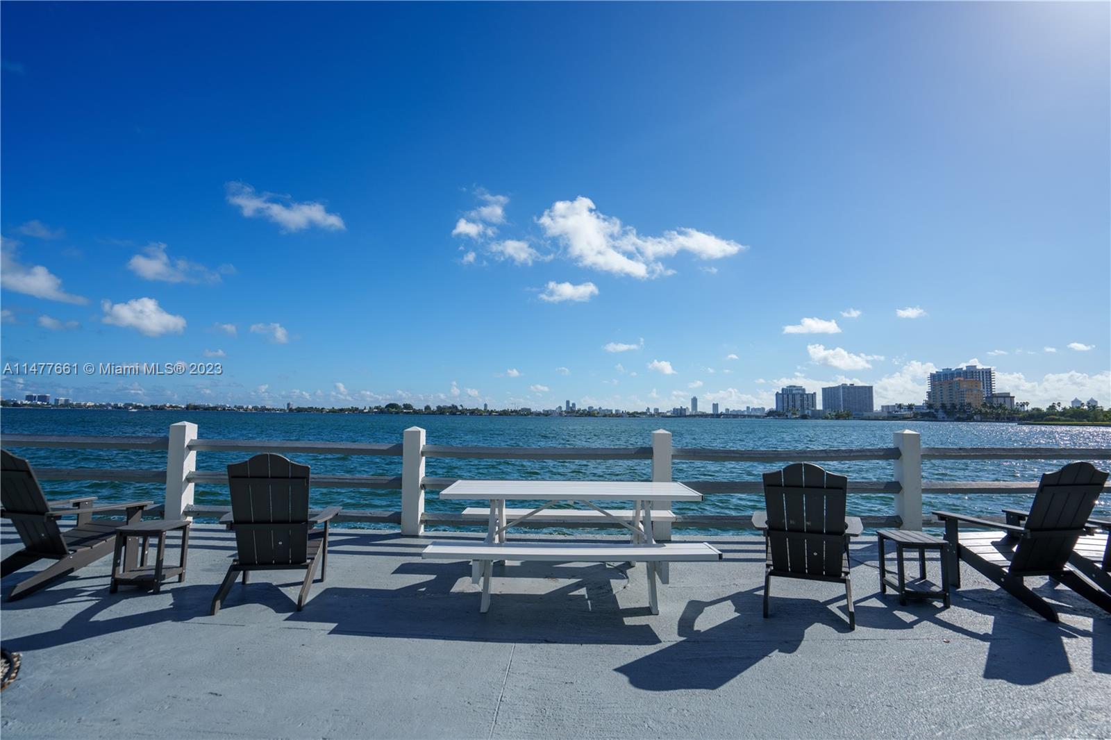 HARBOR ISLAND - Residential Lease