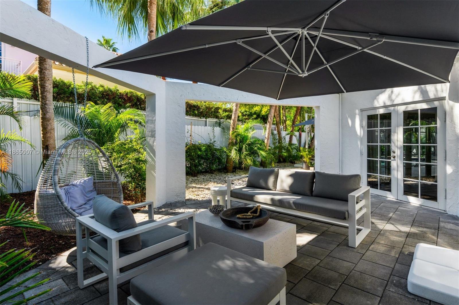 TROPICAL ISLE HOMES SUB - Residential