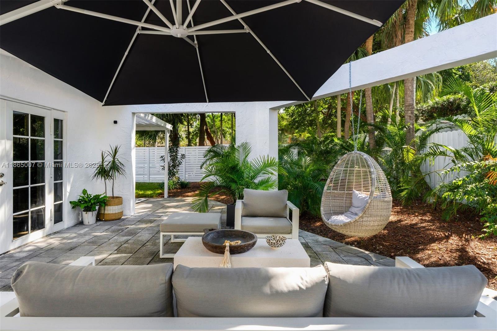 TROPICAL ISLE HOMES SUB - Residential