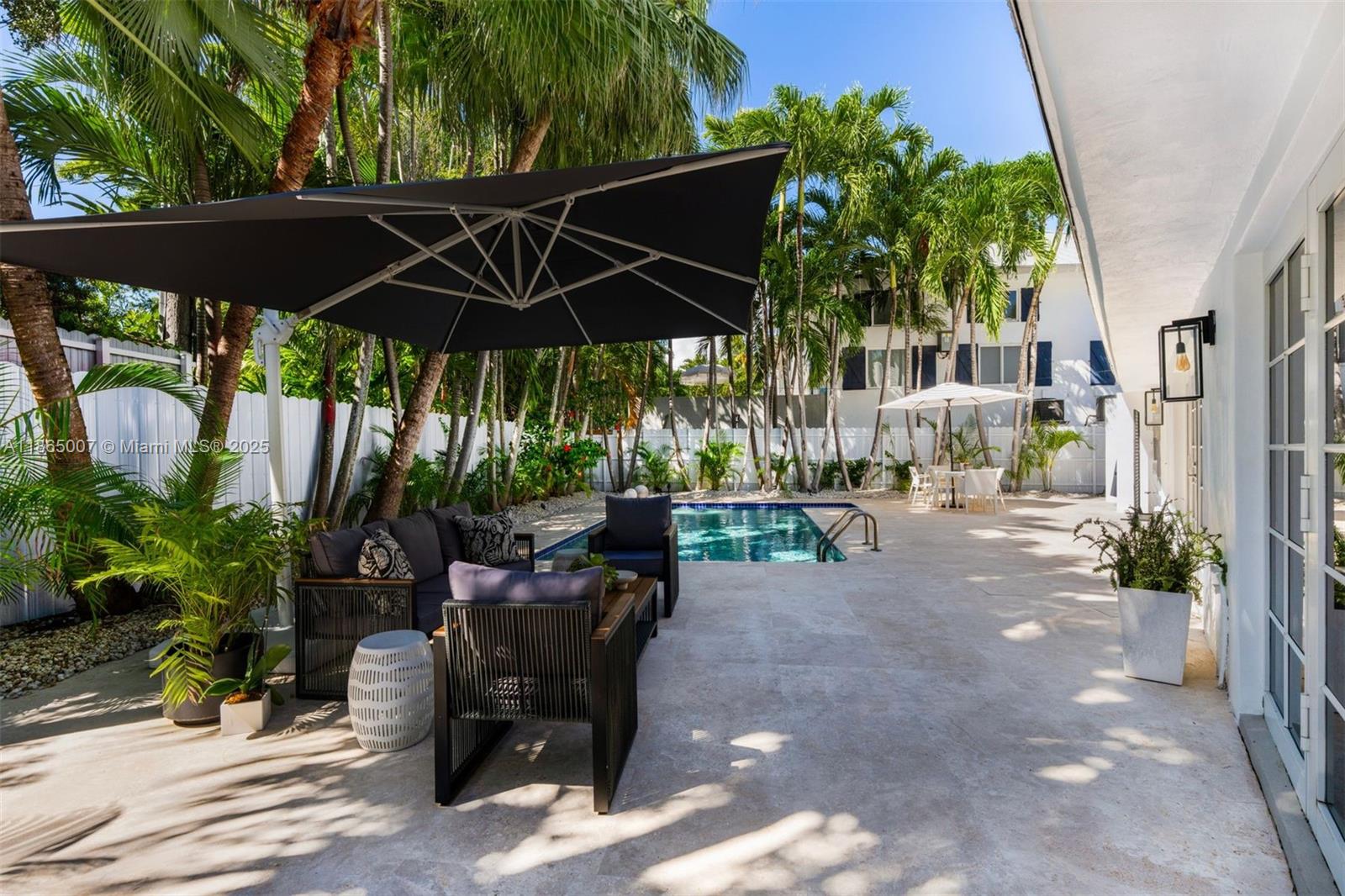 TROPICAL ISLE HOMES SUB - Residential