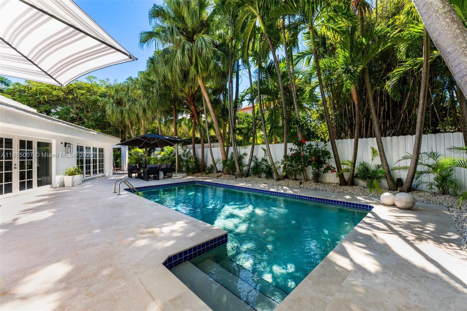 TROPICAL ISLE HOMES SUB - Residential