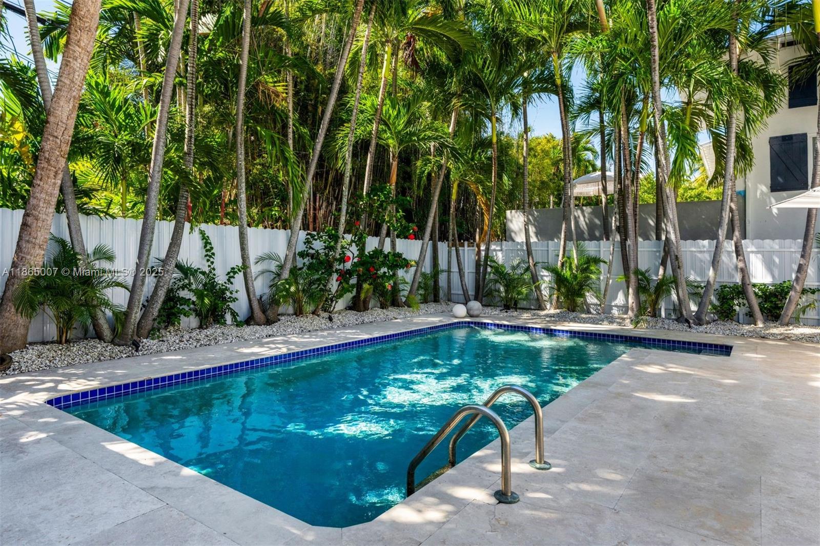 TROPICAL ISLE HOMES SUB - Residential