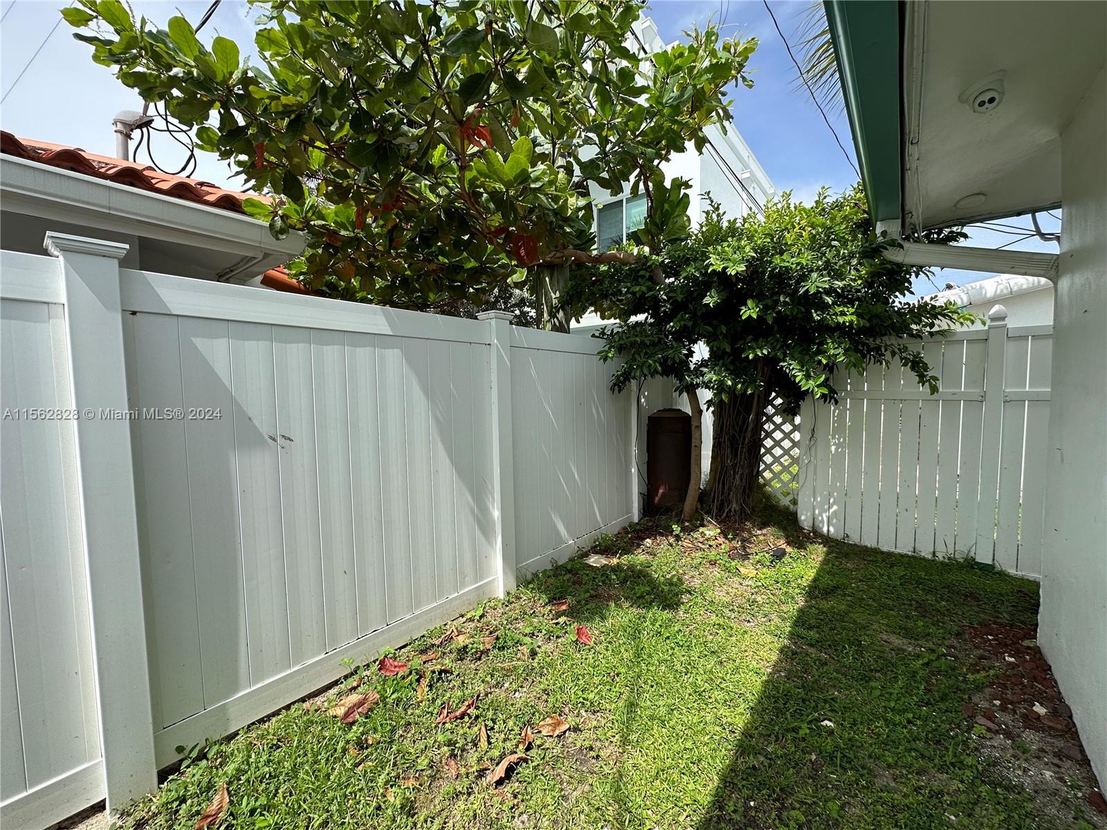 SILVER SHORES UNIT - Residential Lease
