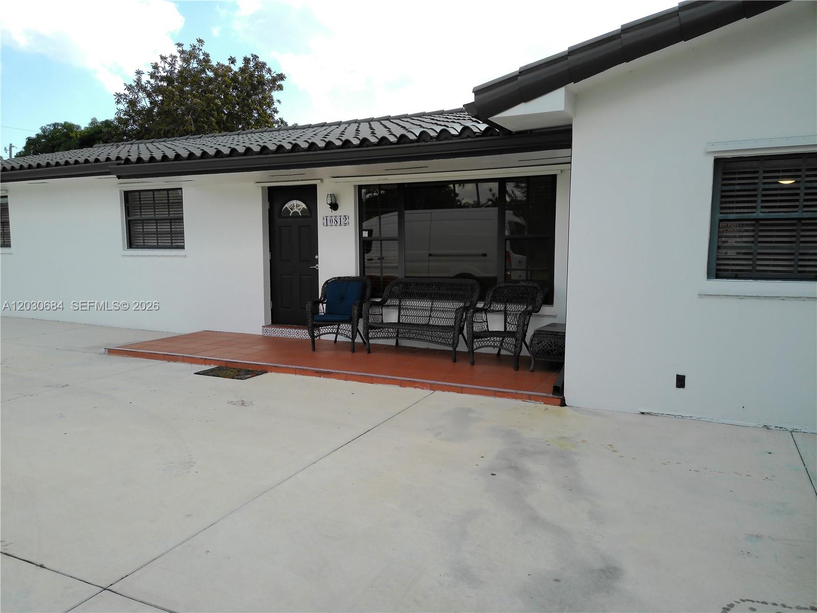 FAIRFIELD MANORS - Residential