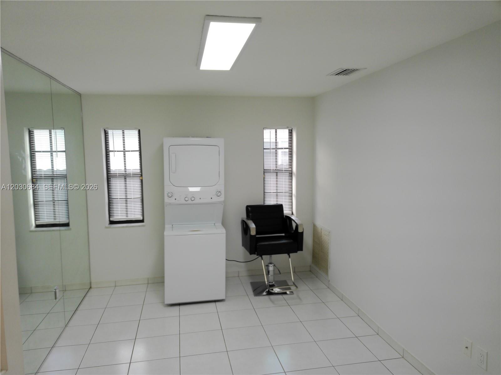 FAIRFIELD MANORS - Residential