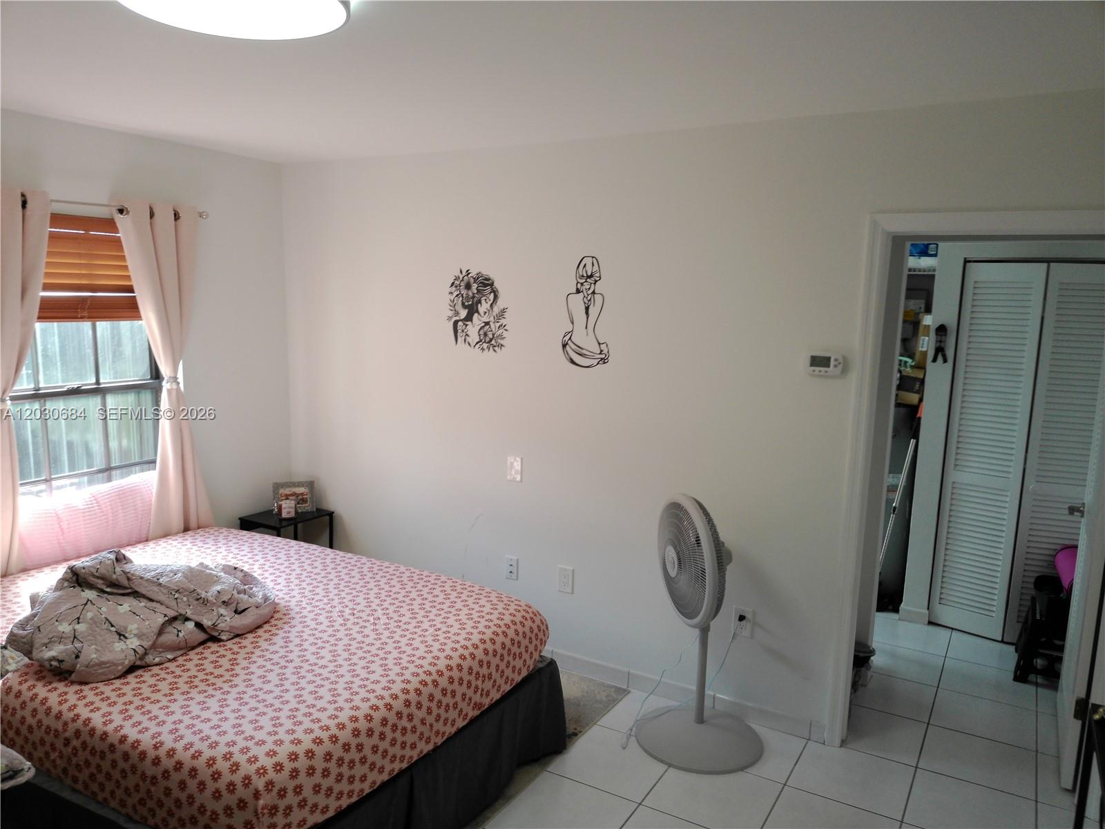 FAIRFIELD MANORS - Residential