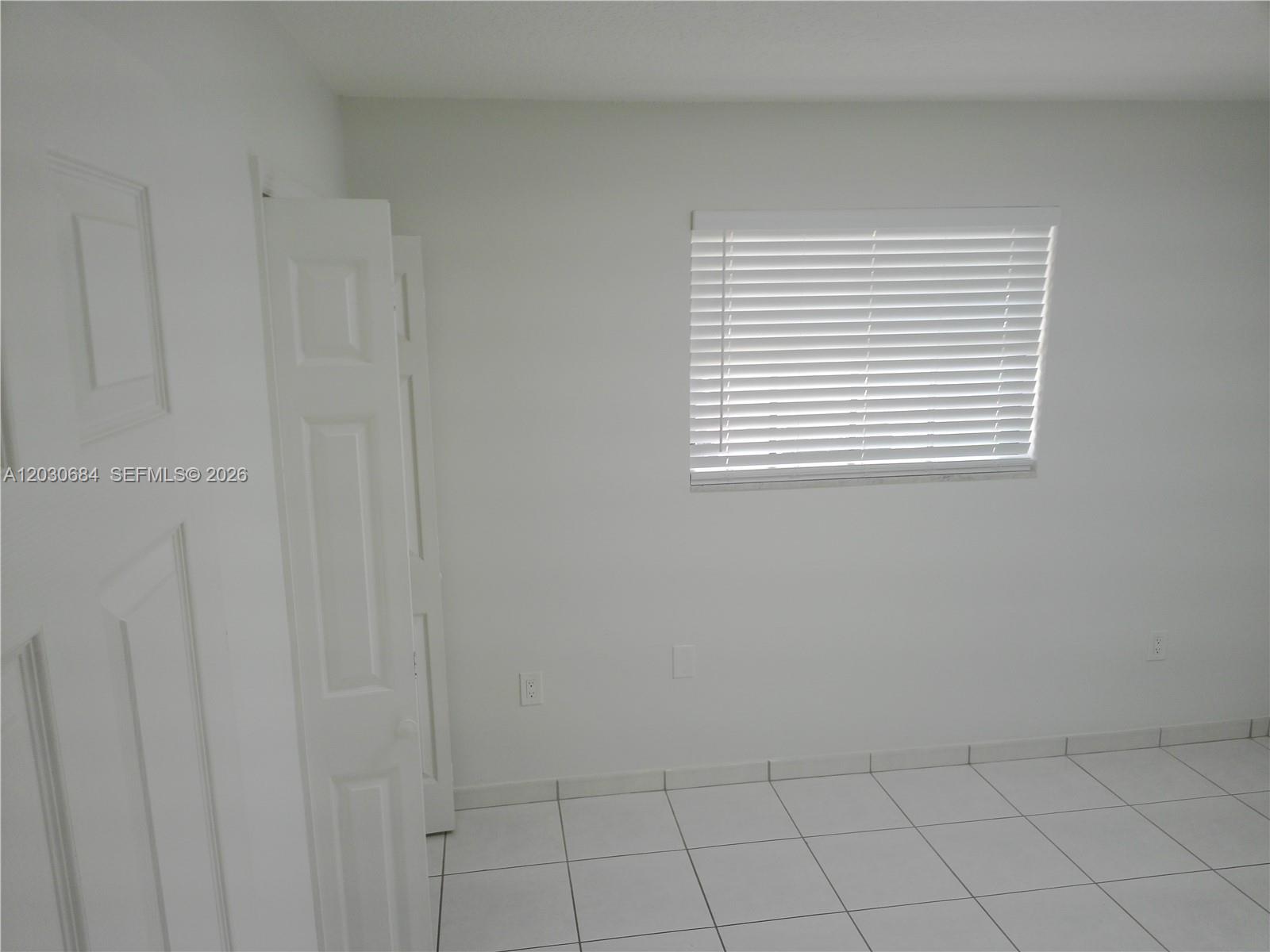 FAIRFIELD MANORS - Residential
