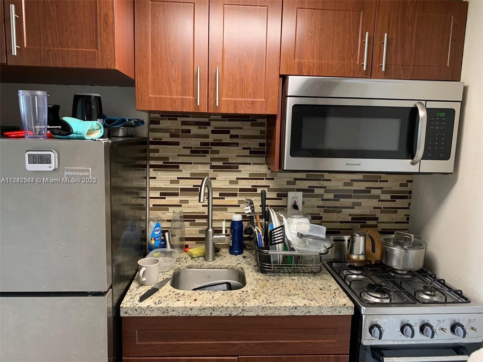 AMD PL OF 2ND OCEAN FRONT - Residential Lease