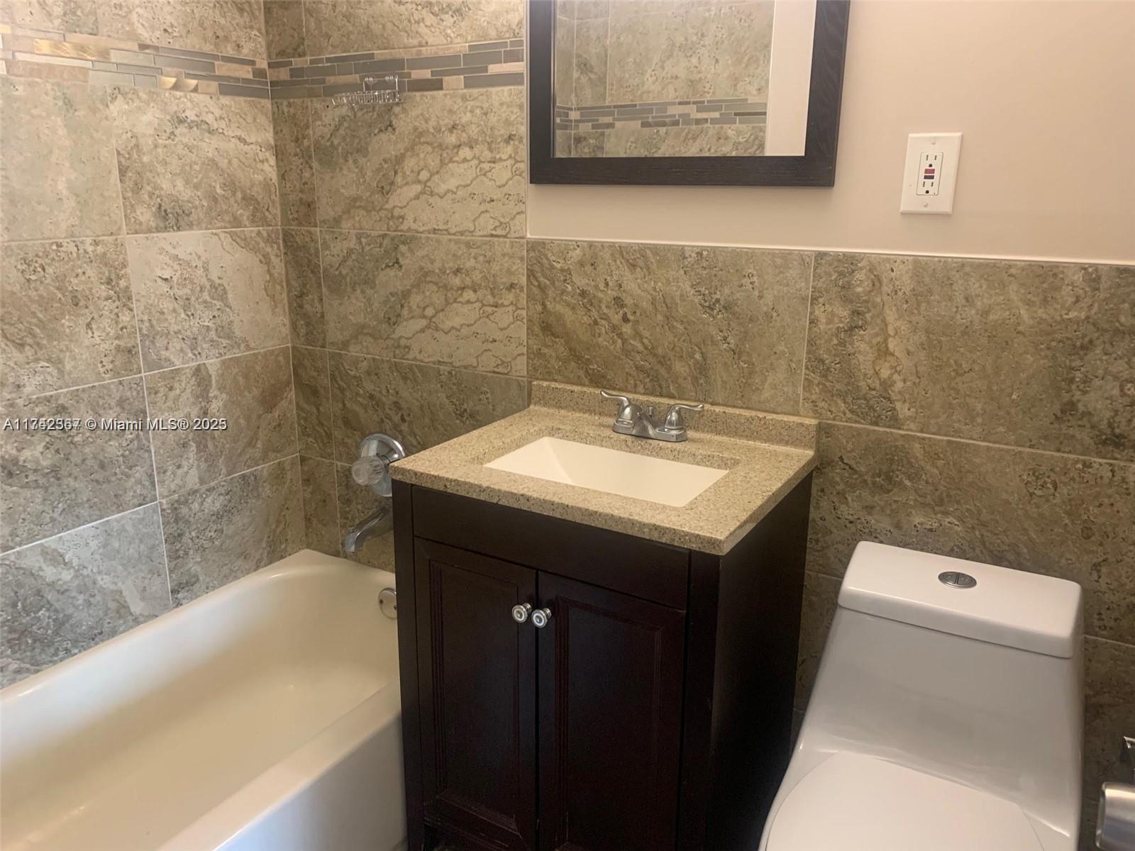 AMD PL OF 2ND OCEAN FRONT - Residential Lease