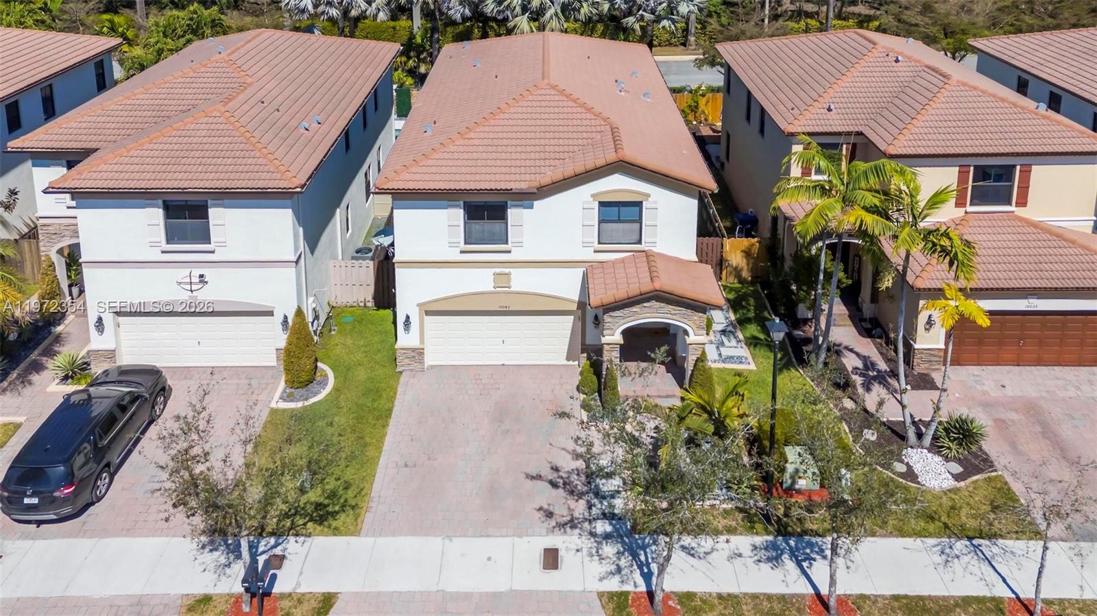 GRAND BAY AT DORAL - Residential