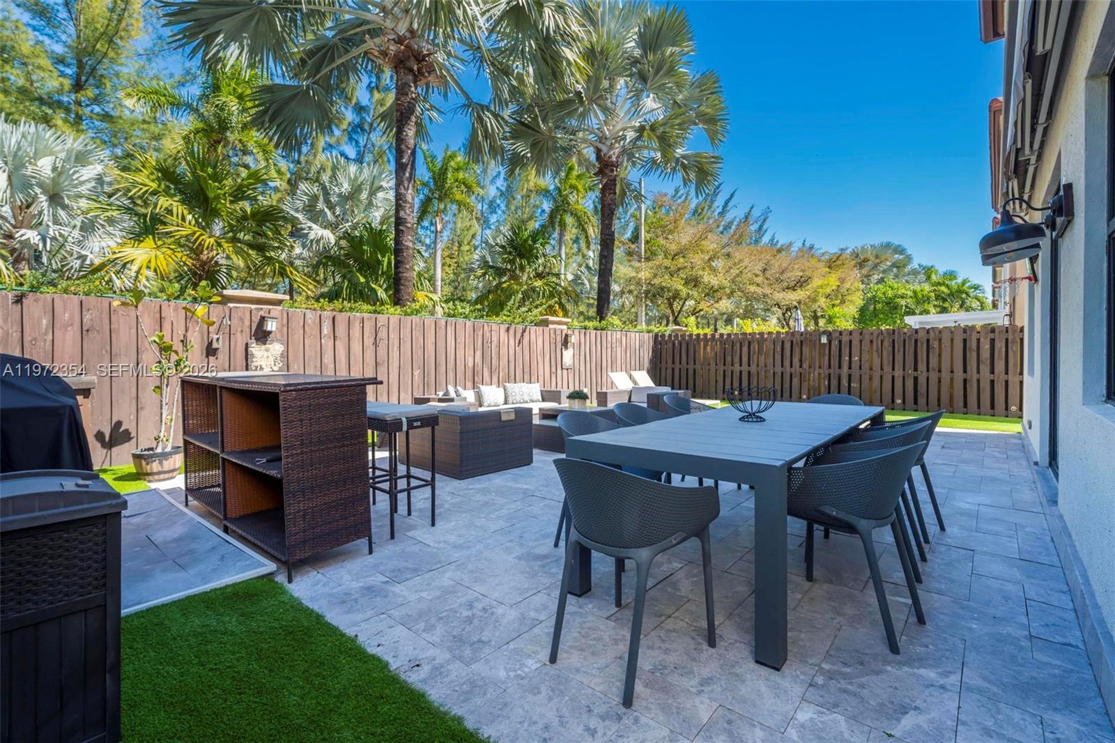 GRAND BAY AT DORAL - Residential