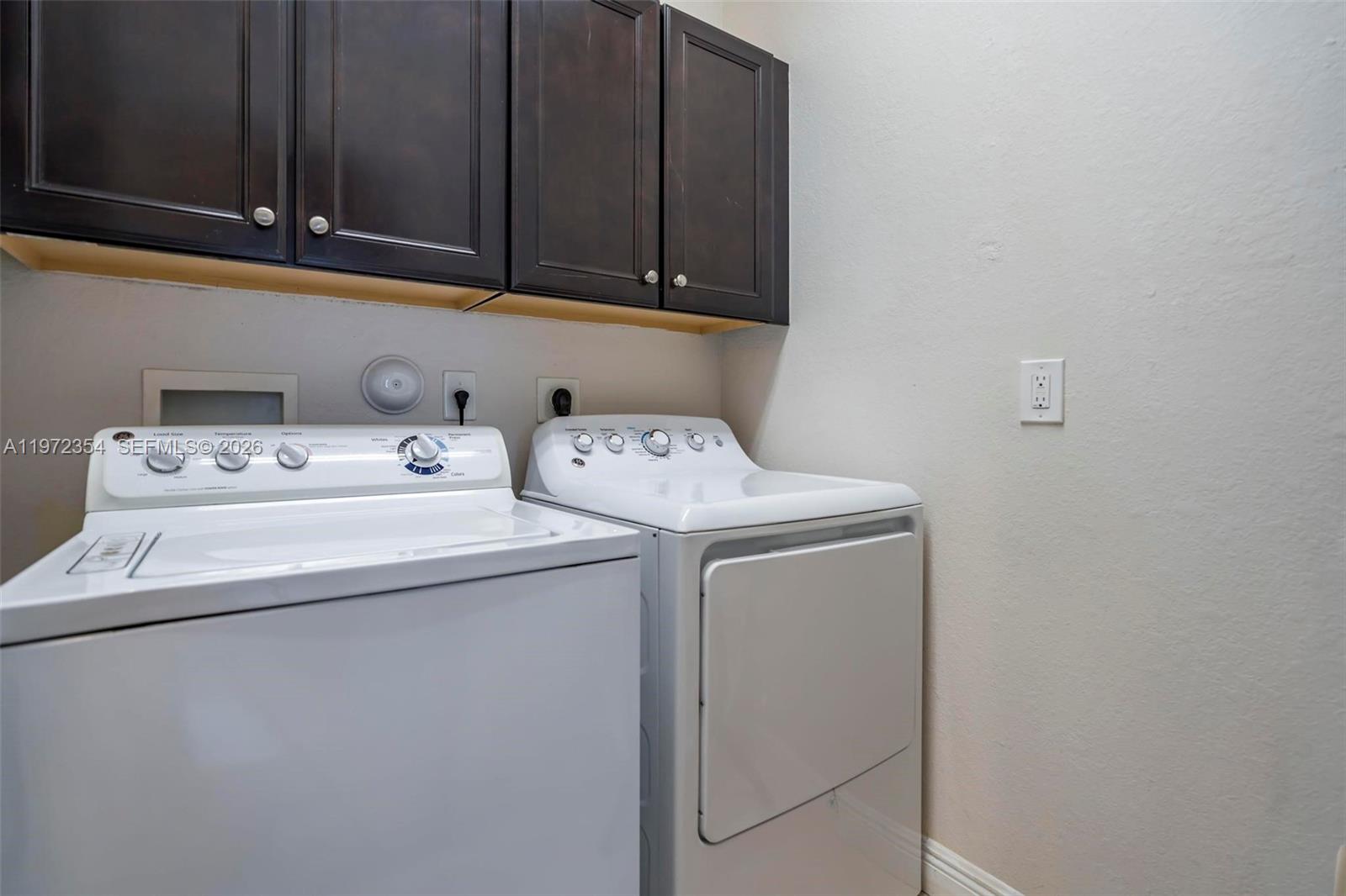 GRAND BAY AT DORAL - Residential