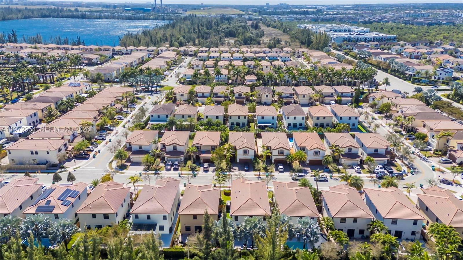 GRAND BAY AT DORAL - Residential