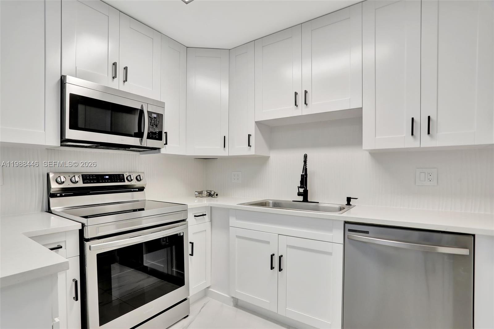 PINE CREST AMENDED PLAT - Residential