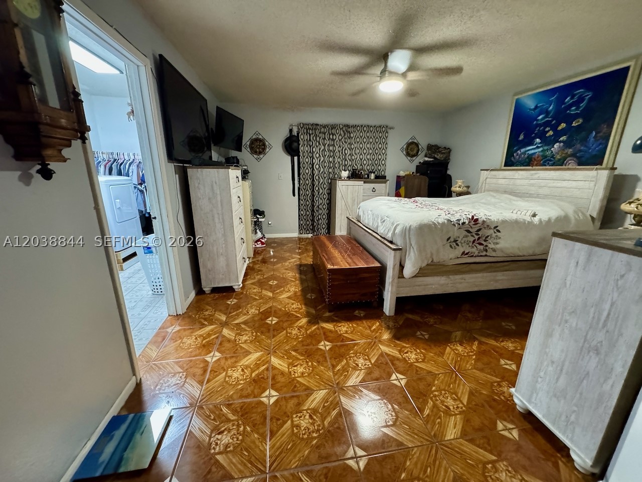 VENETIAN GARDENS-REV - Residential