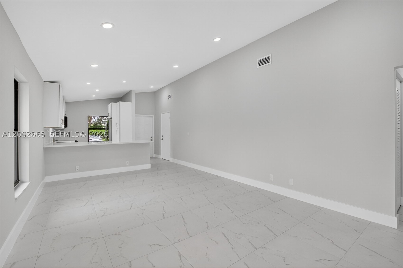 WHISPER WALK - Residential