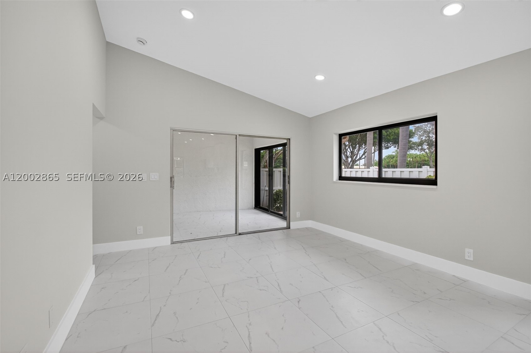 WHISPER WALK - Residential