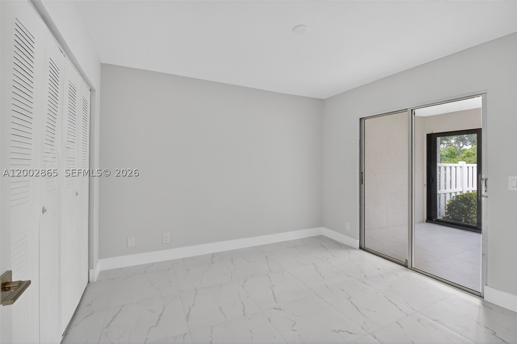 WHISPER WALK - Residential
