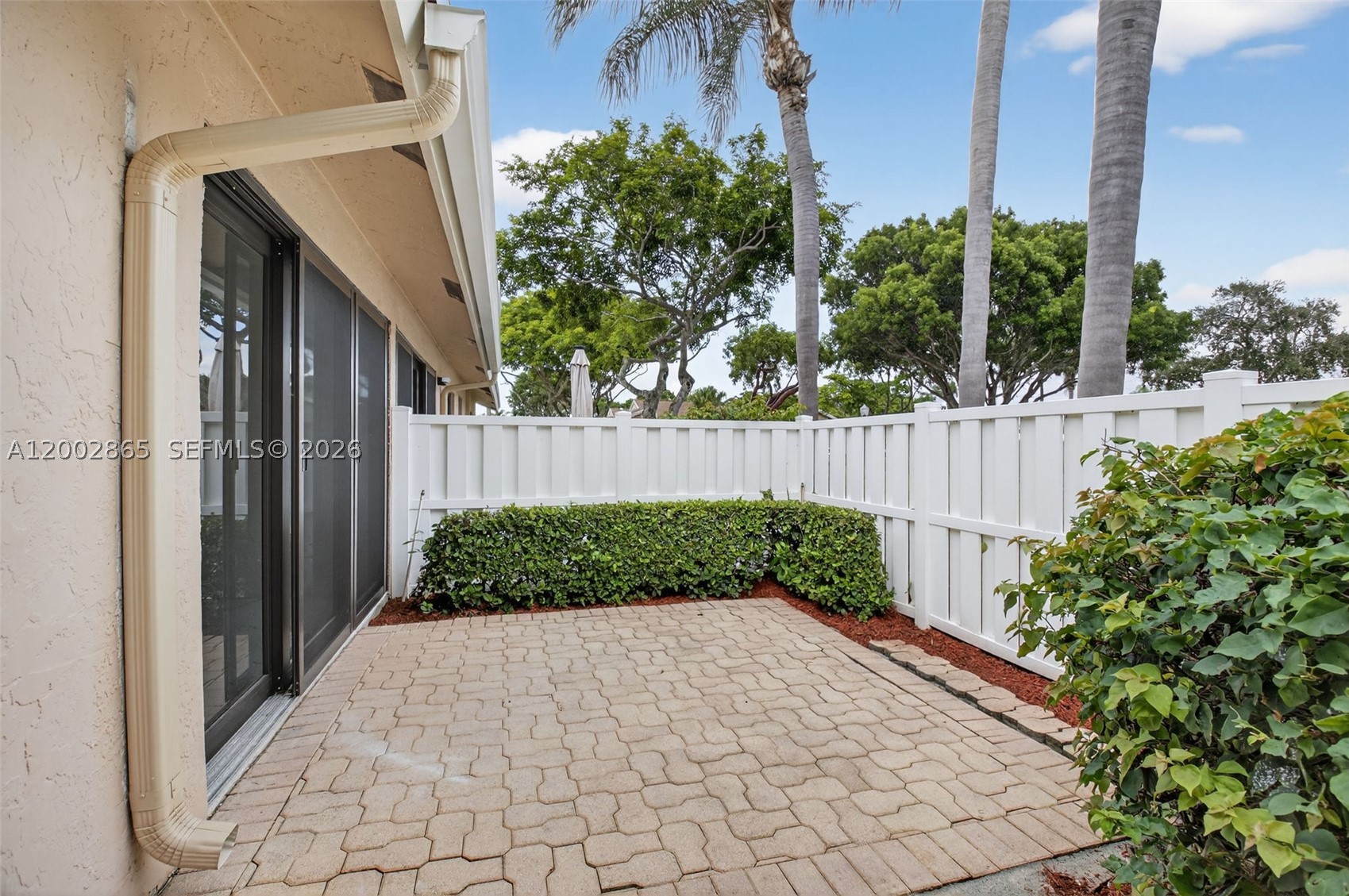 WHISPER WALK - Residential