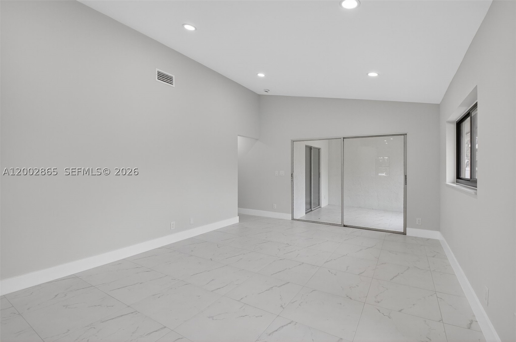 WHISPER WALK - Residential