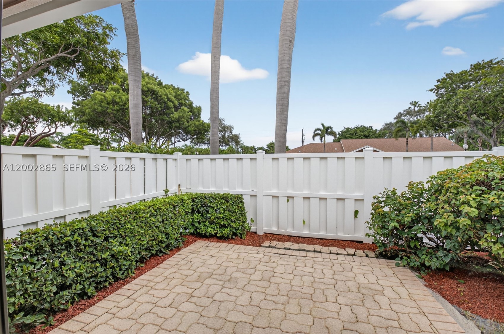 WHISPER WALK - Residential