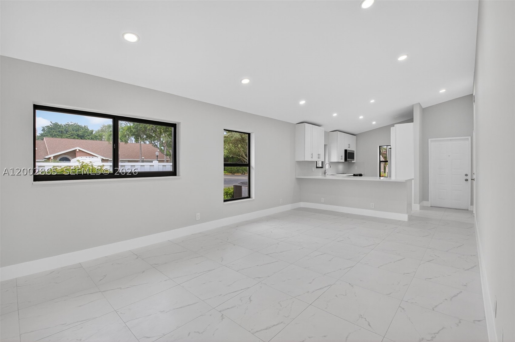 WHISPER WALK - Residential