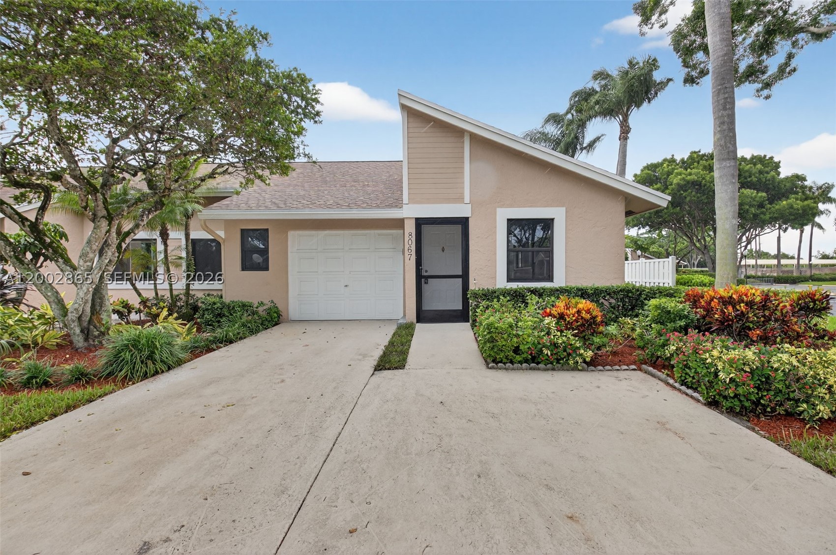 WHISPER WALK - Residential