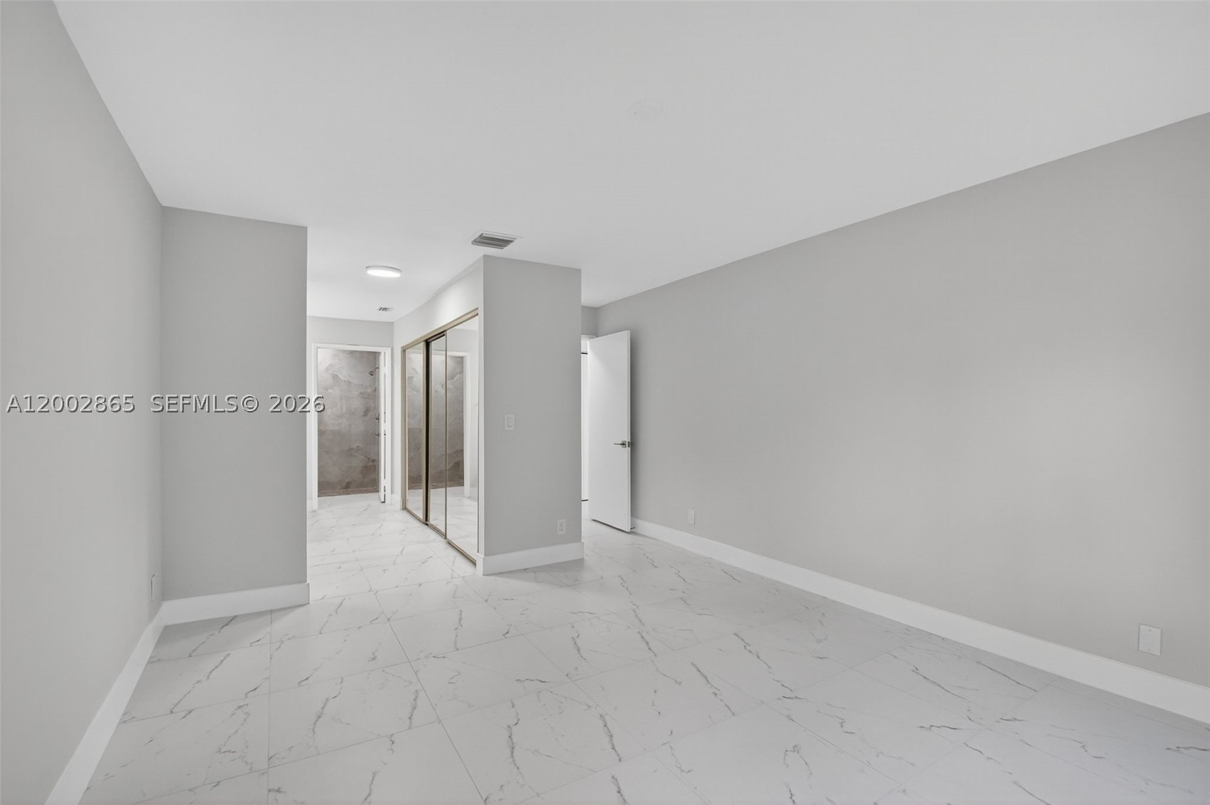 WHISPER WALK - Residential