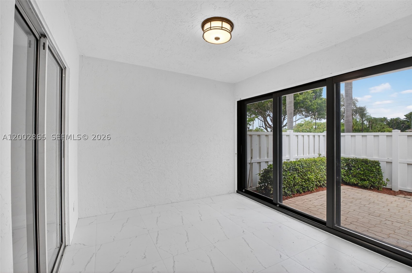 WHISPER WALK - Residential