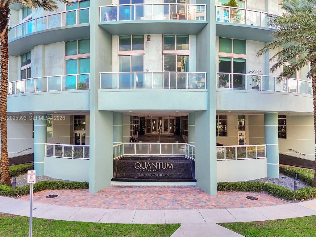 QUANTUM ON THE BAY CONDO - Residential