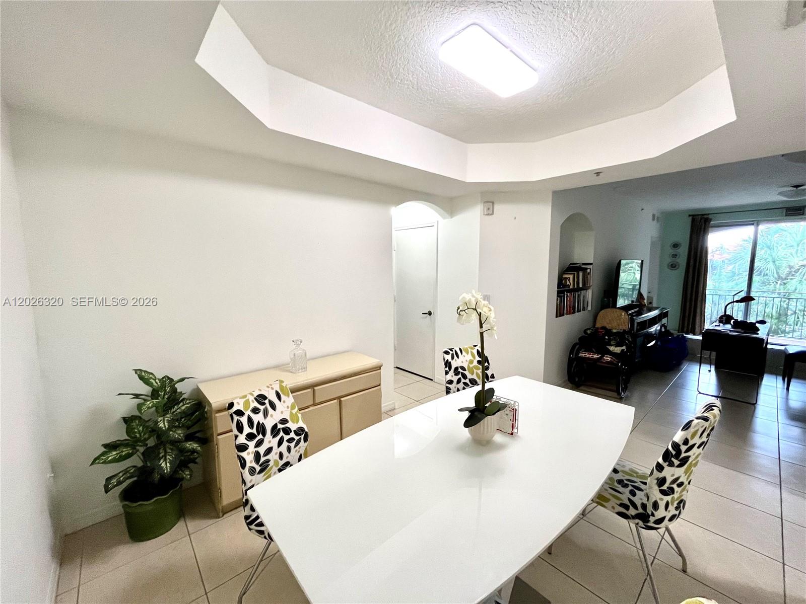 THE COURTS AT DORAL ISLES - Residential