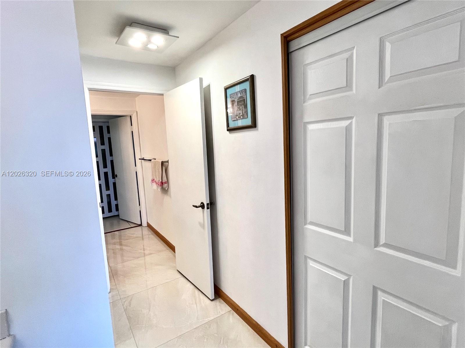 THE COURTS AT DORAL ISLES - Residential