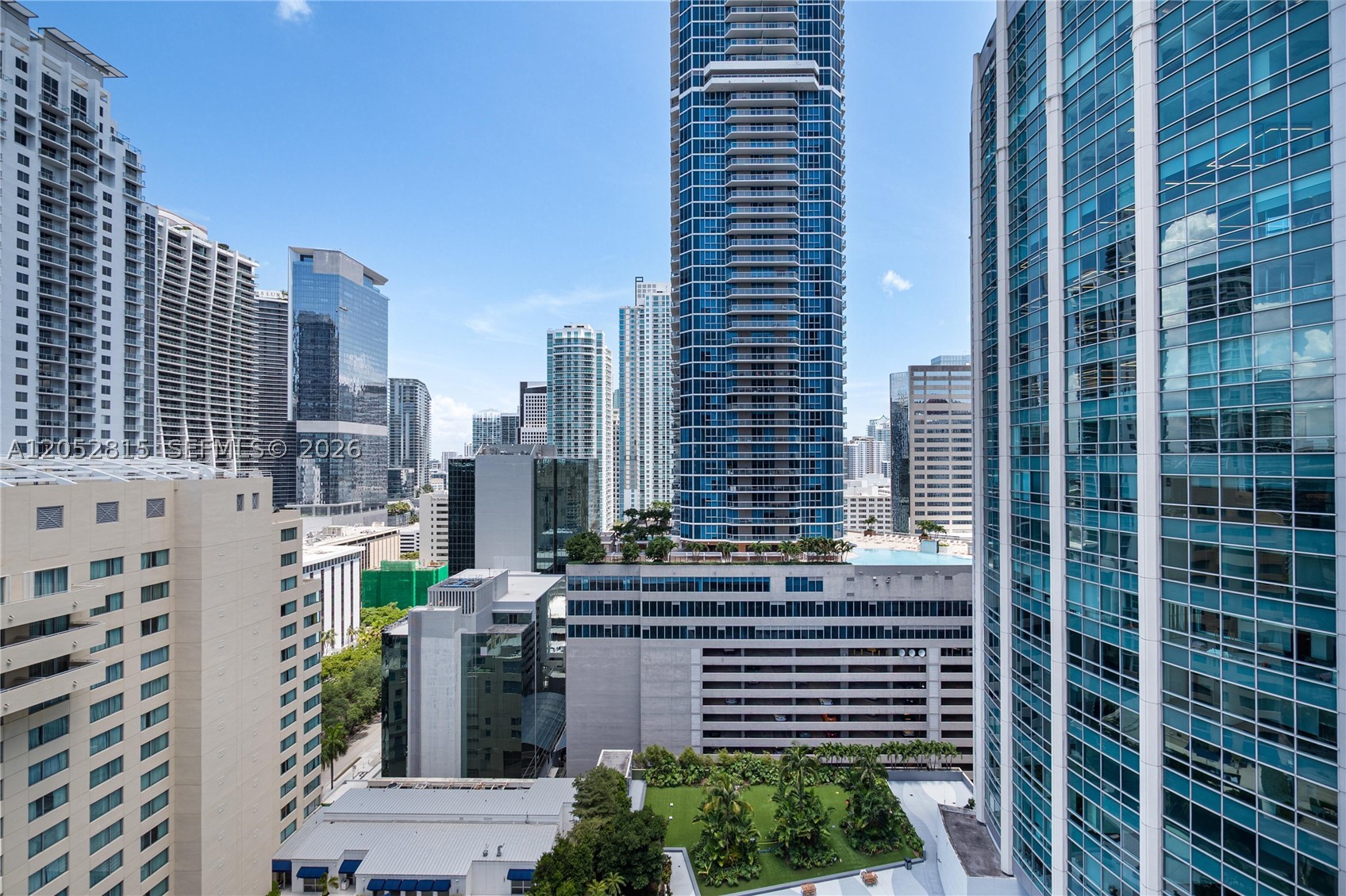 THE CLUB AT BRICKELL BAY - Residential Lease