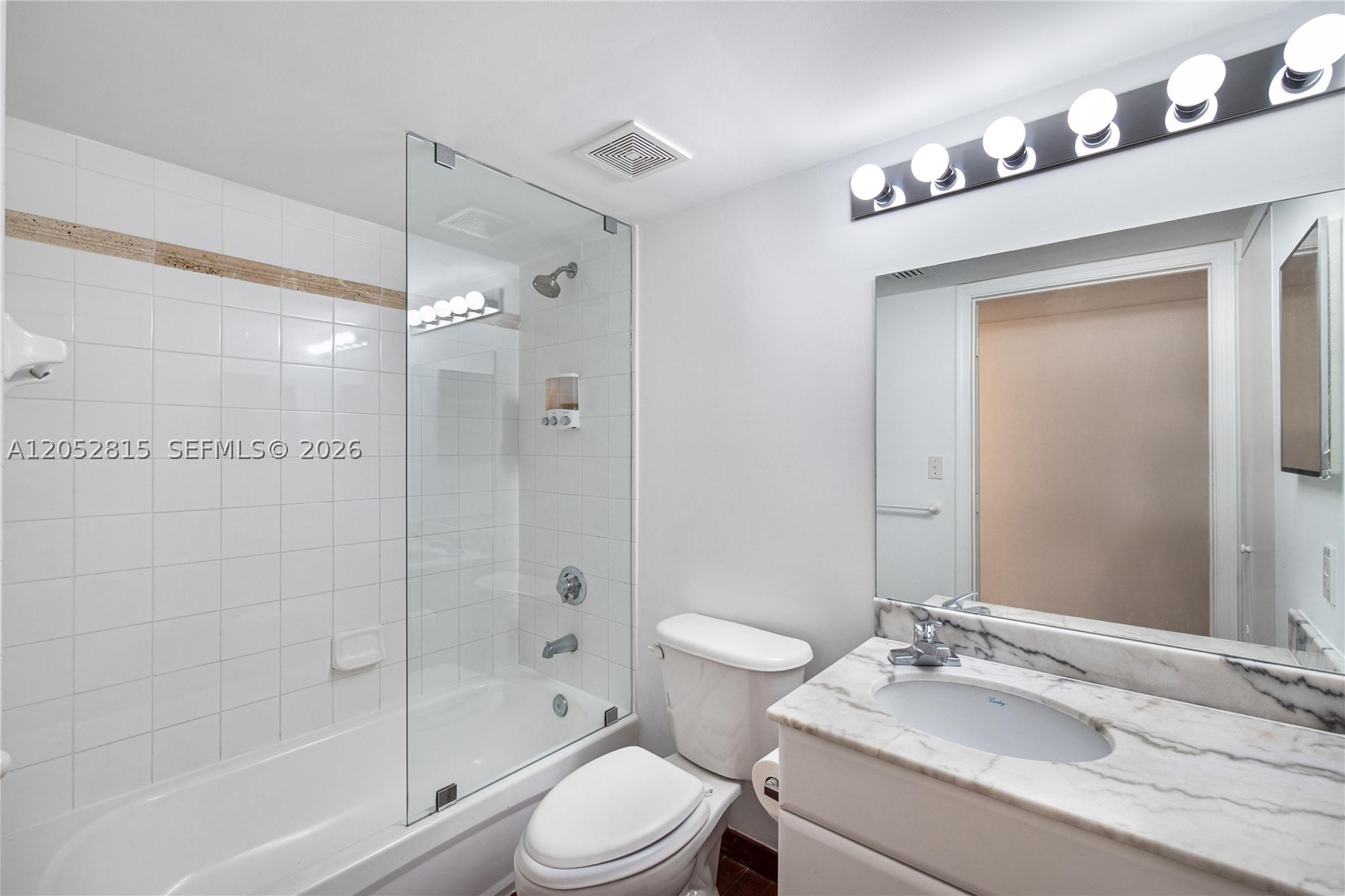 THE CLUB AT BRICKELL BAY - Residential Lease