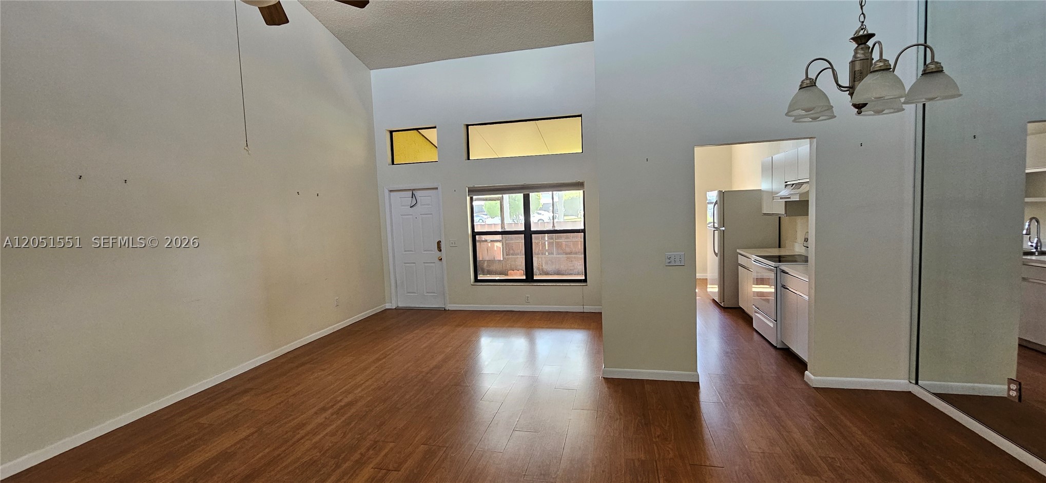 SAVANNAH'S CONDOMINIUM SE - Residential