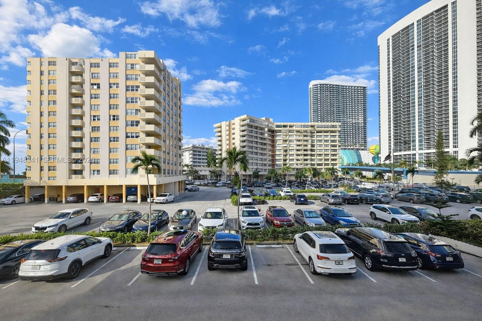 PLAZA TOWERS SOUTH CONDO - Residential