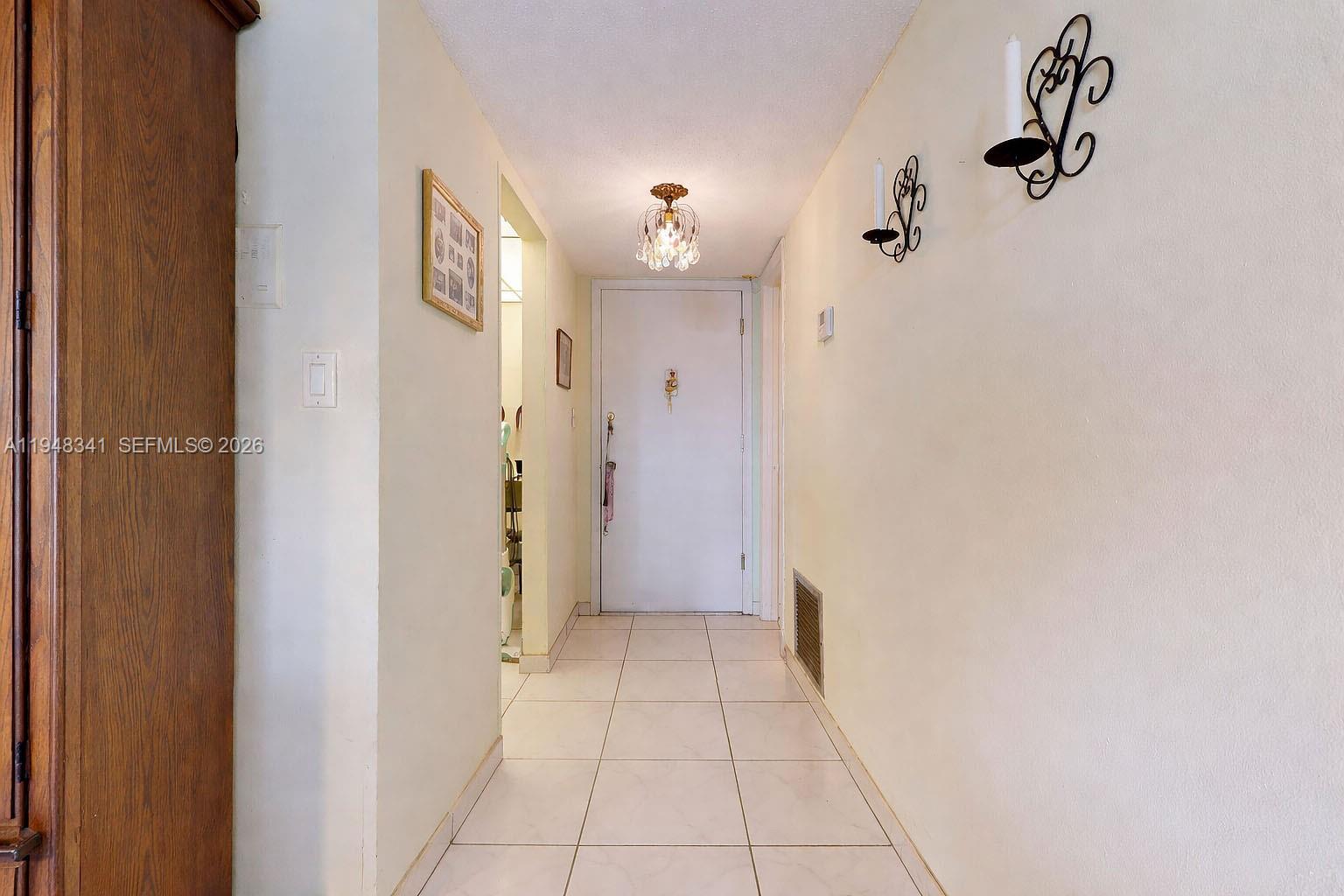 PLAZA TOWERS SOUTH CONDO - Residential
