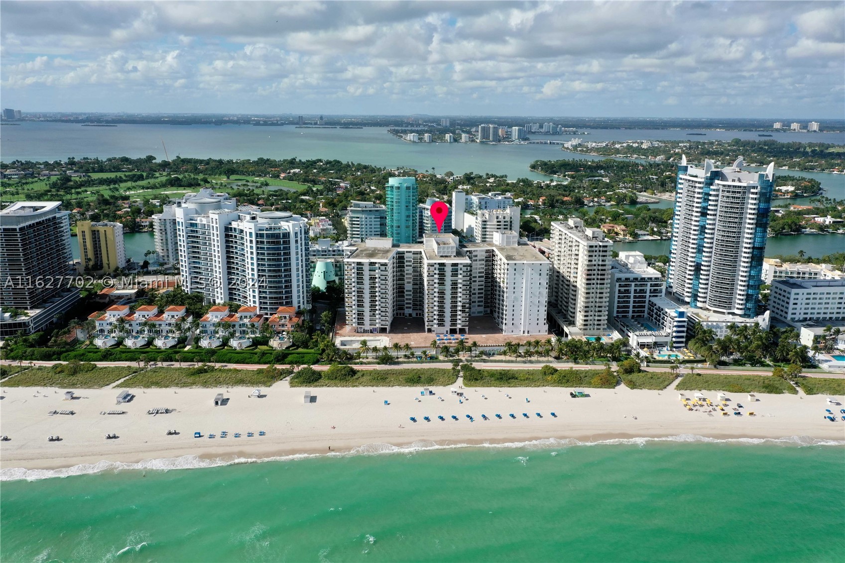 Spacious 2 bed 2 baths condo, all furnished, full of natural light, features clean look kitchen, custom glass dining area & living room, split floor plan. Master bath with dual vanities, walk-in closets. Enjoy the seclusion of a great oversized balcony overlooking the intracoastal with a beautiful sunset experience. The building is being renovated & will offer the best of the sophisticated indoor and outdoor lifestyle. Pool, lounge area, kids area, gym, valet, 24 hrs security, designated & covered parking. Spectacular vistas of boats & Miami's gorgeous skyline provide an inspiring backdrop. Direct beach access, the building offers 24/7 security, valet parking, party rooms, billiard room, game room, a convenience store, covered parking, storage space, BBQ area.