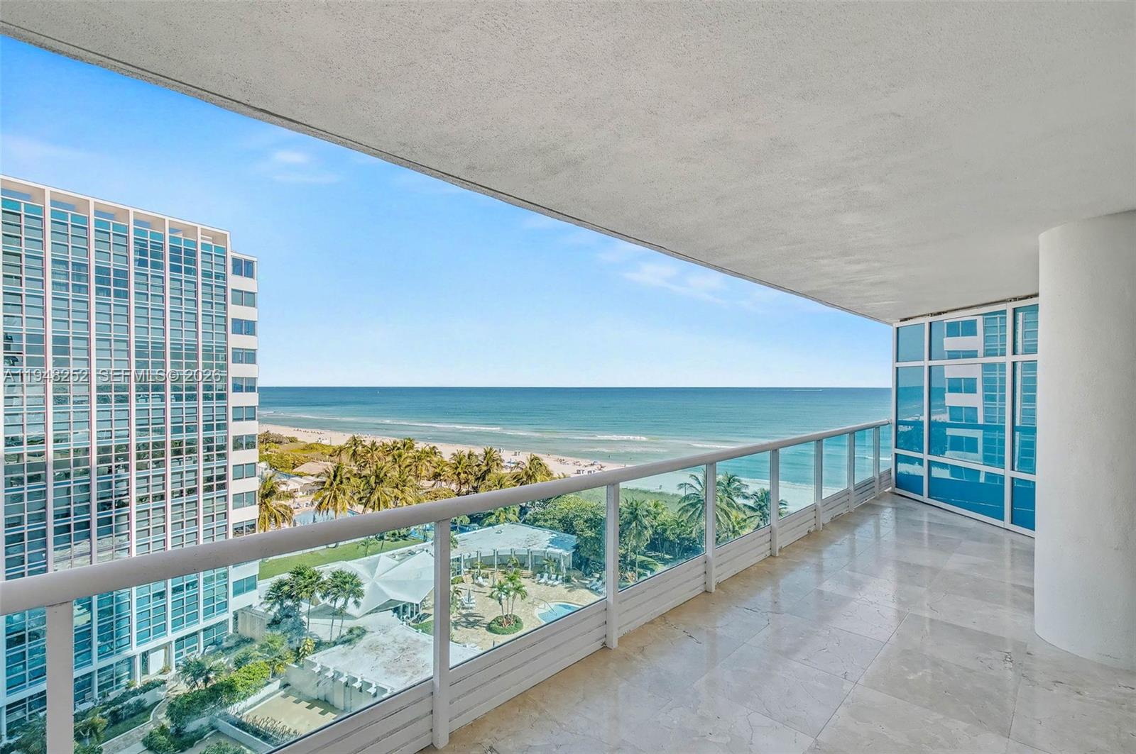 CAPOBELLA CONDO - Residential