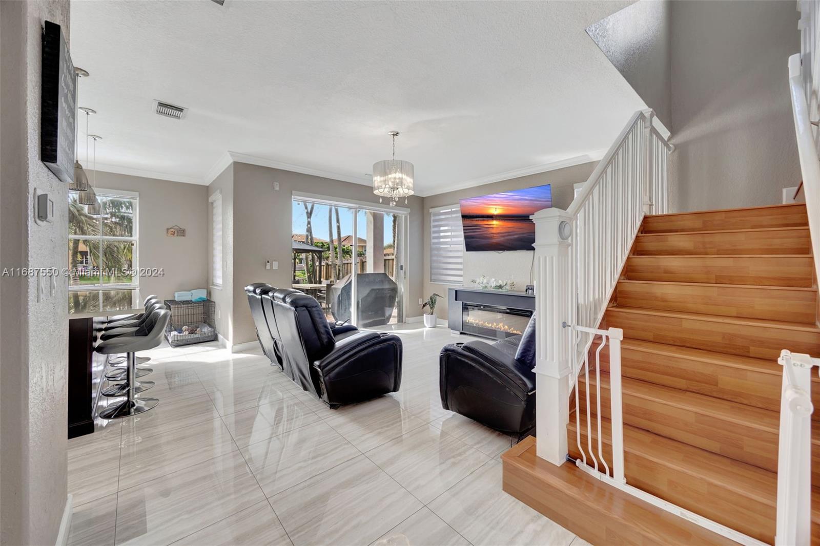 CENTURY ESTATES - Residential